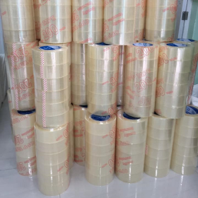 BĂNG KEO TRONG SUỐT CUỘN LỚN, CUỘN NHỎ SIÊU DÍNH