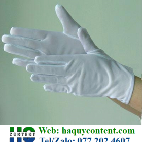 BAO 2000 ĐÔI BAO TAY VẢI TRẮNG GIÁ RẺ TẠI XƯỞNG SẢN XUẤT.