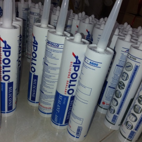 CÁC LOẠI KEO DÁN KÍNH THÔNG DỤNG NHẤT THỊ TRƯỜNG